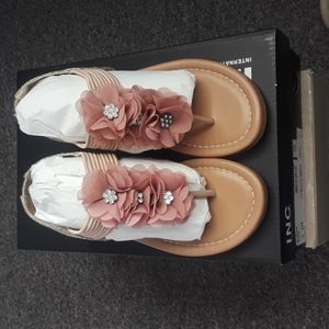 Girls Brand New I.N.C Sandals Sz 1